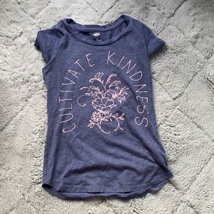 Cute girls old navy Cultivate kindness shirt.